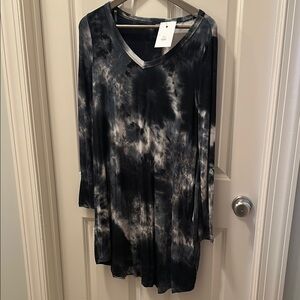 Black and Gray Tie-Dye Long Sleeve Dress